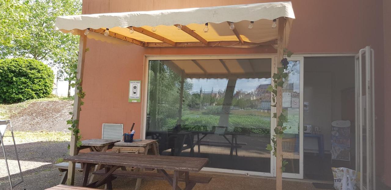 Camping De Nevers Eksteriør bilde